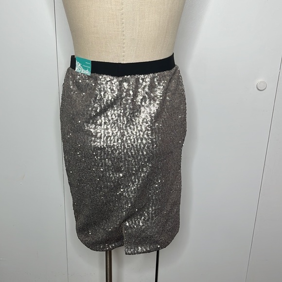 Maurices Sequin Pencil Skirt - Picture 5 of 6